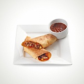 Буррито с курицей и соусом аджика